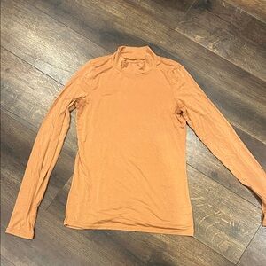 Women’s Offline by Aerie Tan/Orange Slim Fit Long-Sleeve Top
